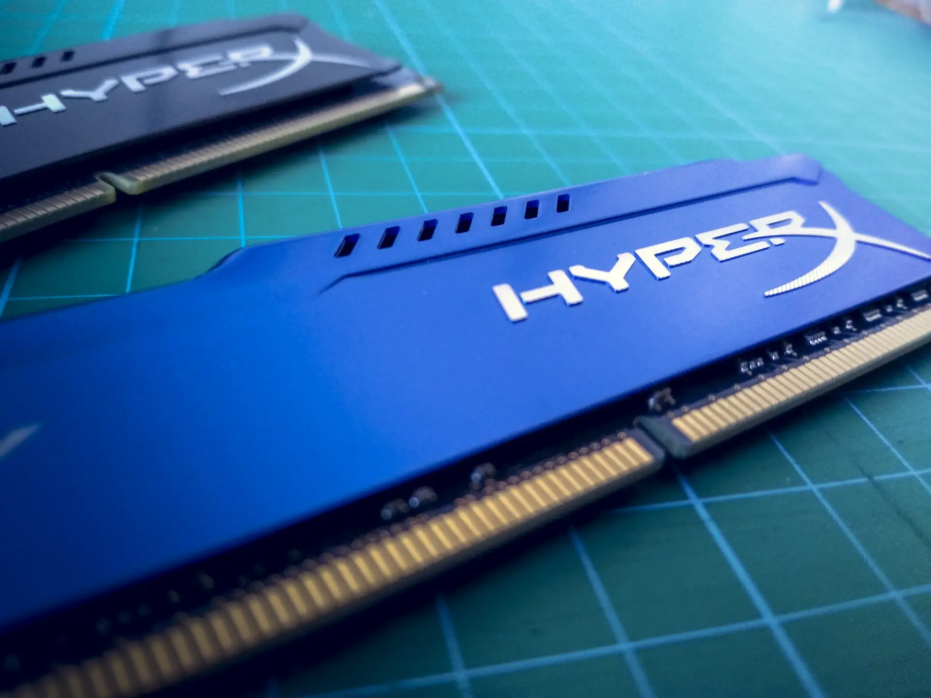 Como aumentar la memoria RAM en mi computadora